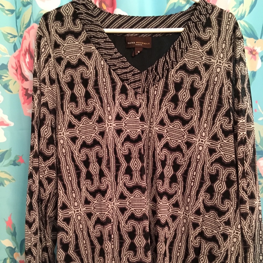 Black and white long sleeved blouse